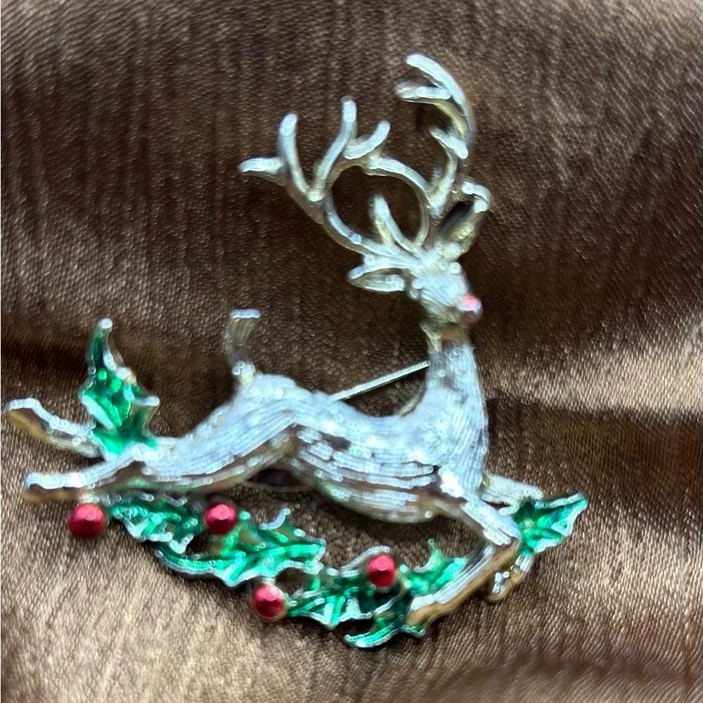 🎄🎄🎄- Trio of beautiful Christmas brooches Reindeer, Christmas tree